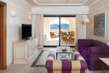 Melia Villaitana Golf Hotel & Resort - 24 - Grand Suite The Level.jpg