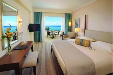 Alexander The Great Beach Hotel - Golfreizen Cyprus - 04.jpg