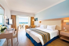 Olympic Lagoon Resort Paphos - Amathus Beach Hotel - Golfreizen Cyprus - 19.jpg