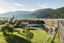 falkensteiner-hotel-spa-carinzia-golfreizen-zuid-oostenrijk-tropolach-00