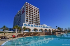 Crowne Plaza Vilamoura - 01.jpg