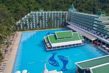 Le Meridien Phuket Beach Resort - 09.jpg