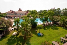 sirene-belek-golf-hotel-04-tuin