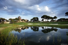 montgomerie-maxx-royal-golf-course-19-hole-18